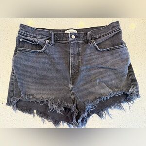 Abercrombie The Mom Short High Rise - distressed black